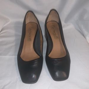 Like new L’Intervalle heeled flats